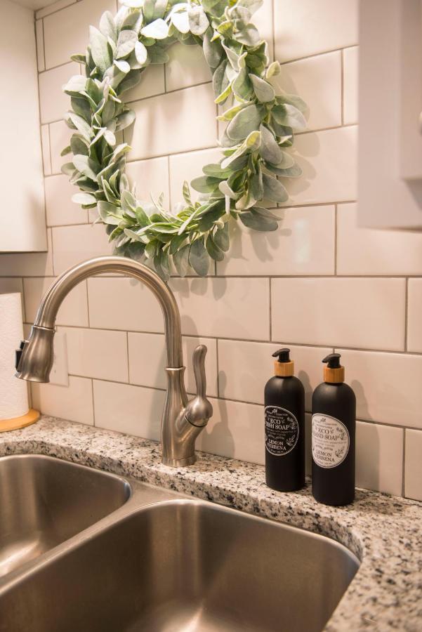 Walk To The Silos! 3 Bed 1960'S Bungalow Near Baylor ウェーコ エクステリア 写真